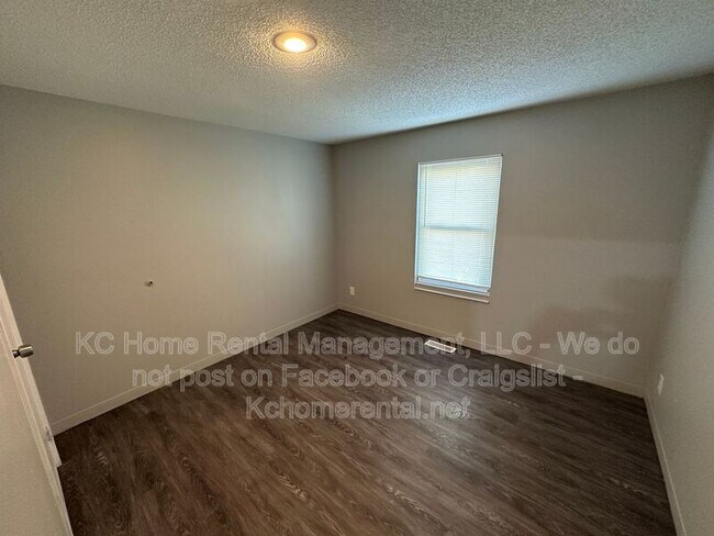 Building Photo - 1525 Jackson Ave