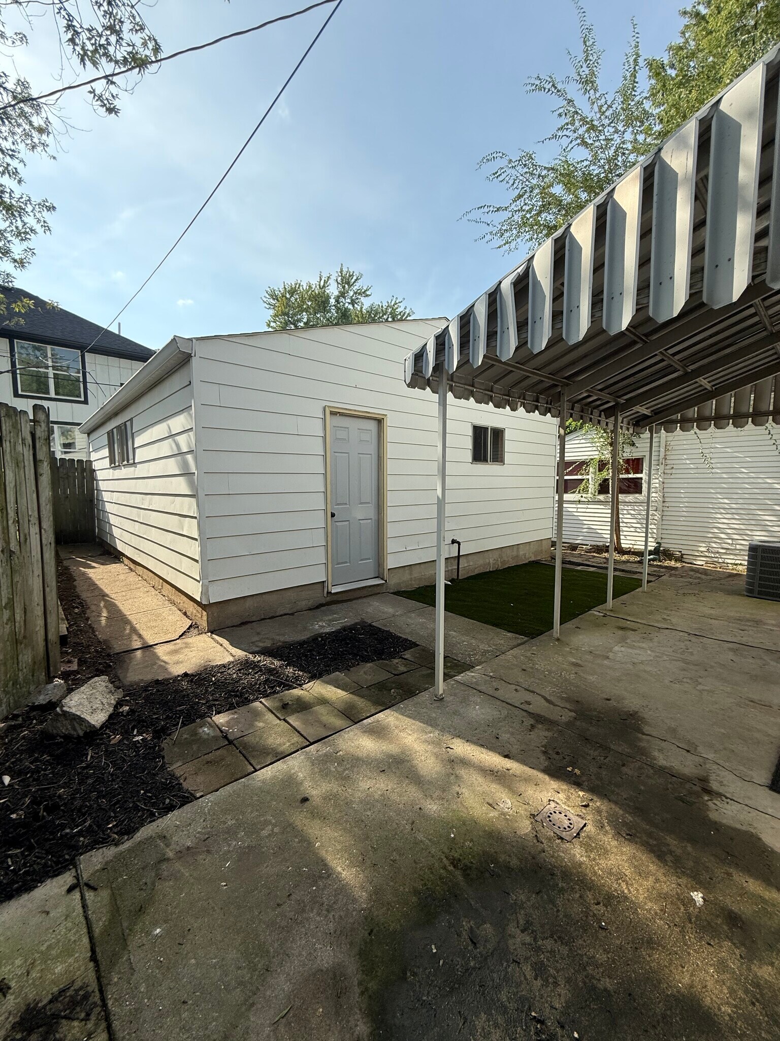 Building Photo - 1750 S Talbott St