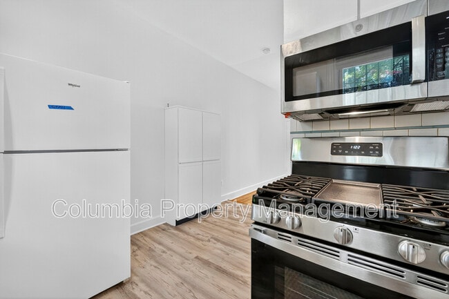 Building Photo - 1427 Monroe St NW