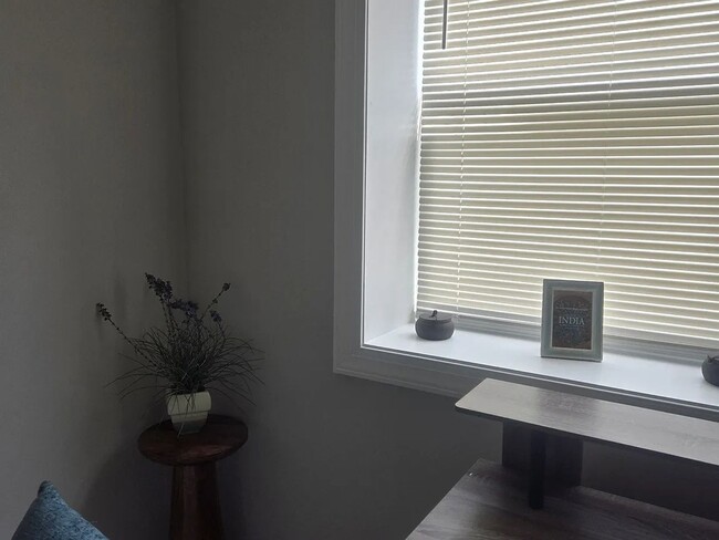Building Photo - Charming 3BR Townhome in Hyattsville - Per...