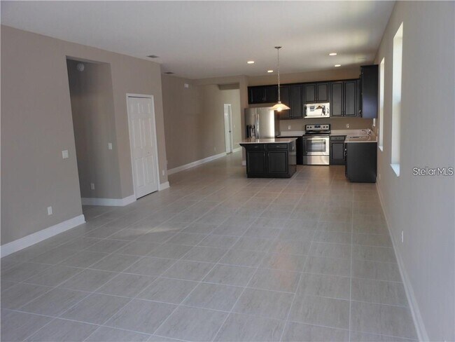 Building Photo - 12444 Stone Bark Trail