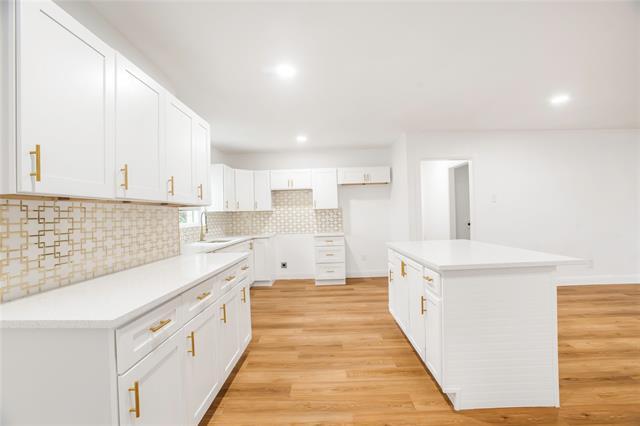 Building Photo - 4761 Meadowbrook Dr