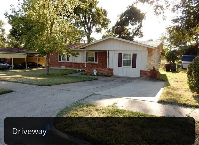 Building Photo - 4025 Vanette Ln