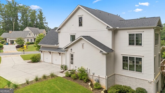 Building Photo - 2045 Kent Ct