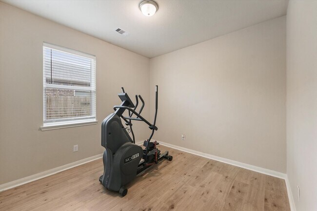 Building Photo - Beautiful Texas City Home in Seacrest Subdivsion