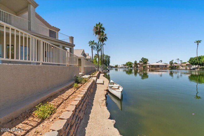 Building Photo - 1414 N Palmsprings Dr