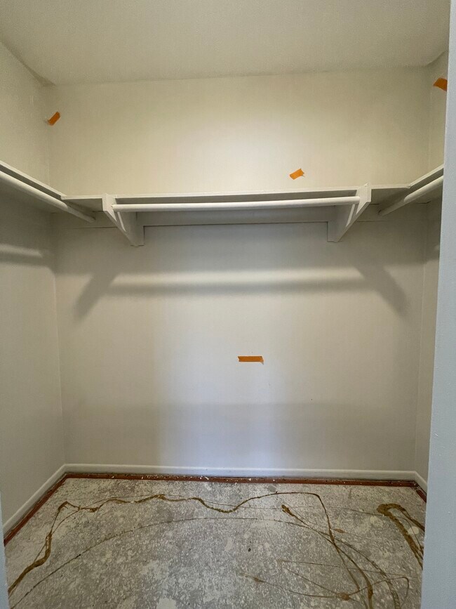 Building Photo - 8141 Forelle Dr