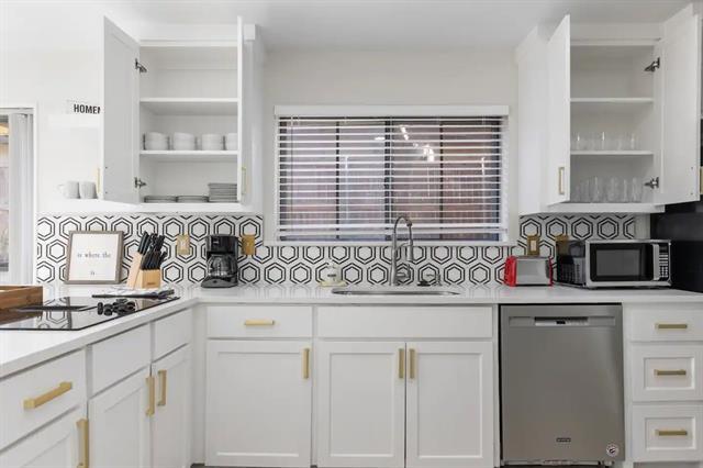 Building Photo - 9402 Moss Farm Ln