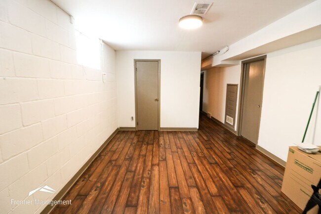 Building Photo - 605 Ratone Ln