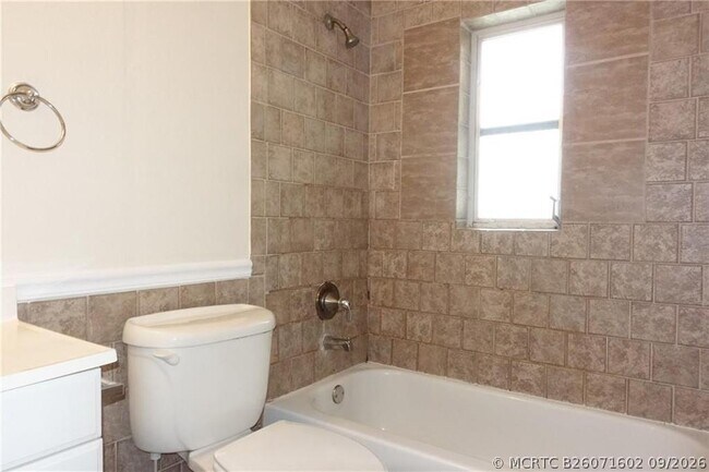 Building Photo - 10838 Winding Creek Way