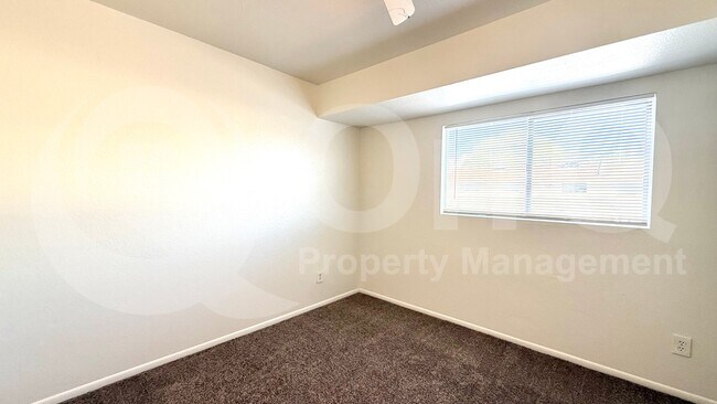 Building Photo - 6717 N 44th Ave