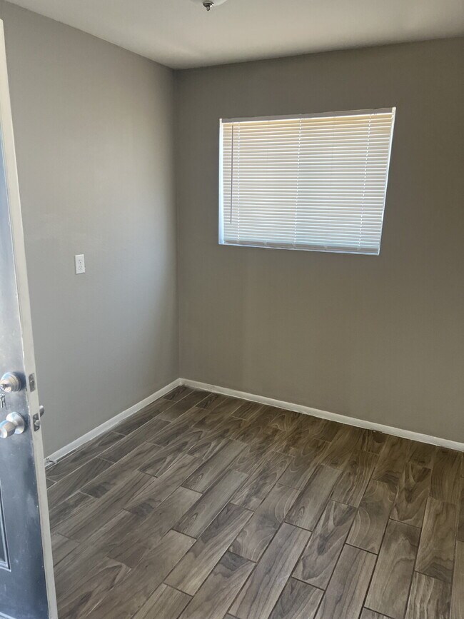 Building Photo - North Phoenix Updated Rental