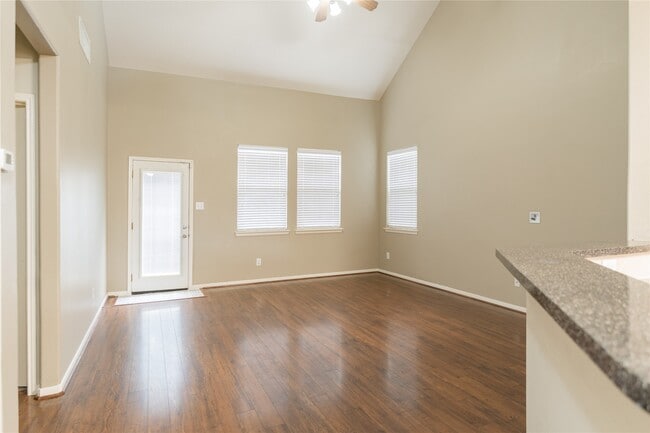 Building Photo - 4611 Arbor Ln