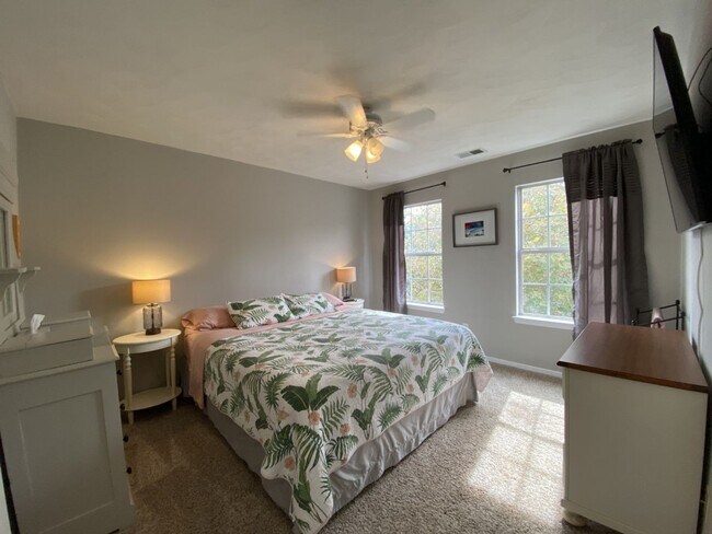 Building Photo - 2544 Penshurst Way