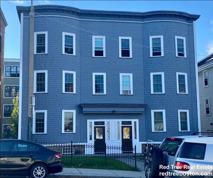 Building Photo - 133 Saint Alphonsus St