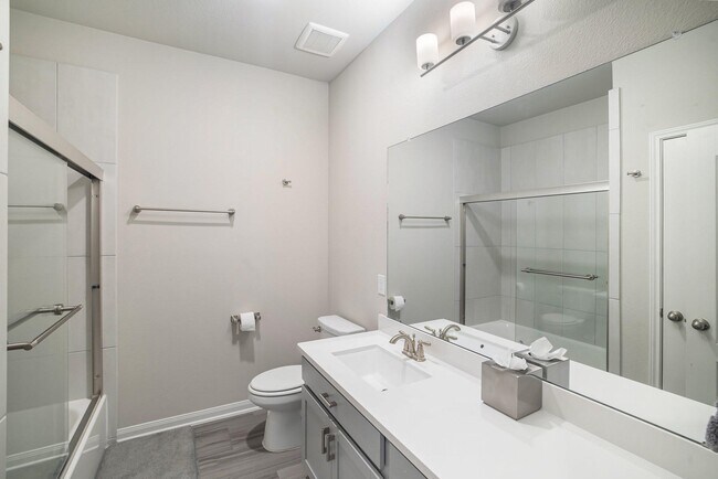 Building Photo - 206 Liatris Ct