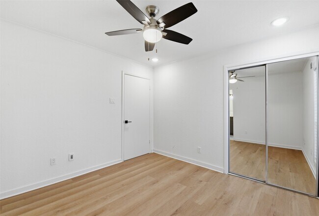 Building Photo - 5103 Austin St