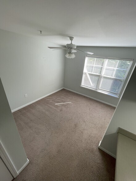 Building Photo - 3720 Spruce Ridge Way