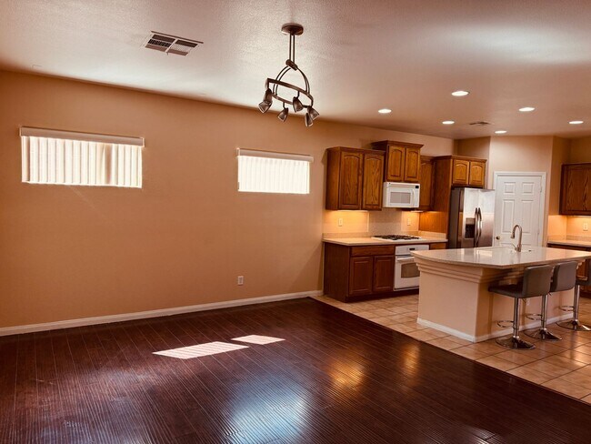 Building Photo - Summerlin Beautiful 3 bedroom Home