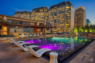 Heated Rooftop Infinity-Edge Pool with Aqua Lounge at The Ashton in Uptown Dallas - The Ashton