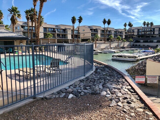 Building Photo - Beautiful Furnished 2 Bed / 2 Bath Condo in Laguna Nueva – Colorado River Living! 1-3 Month Term