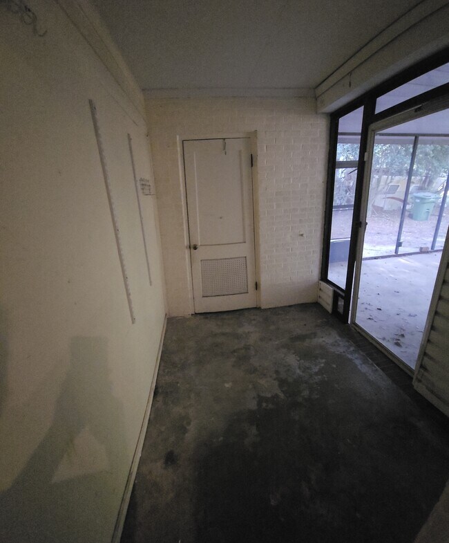 Building Photo - 4438 Harbin St