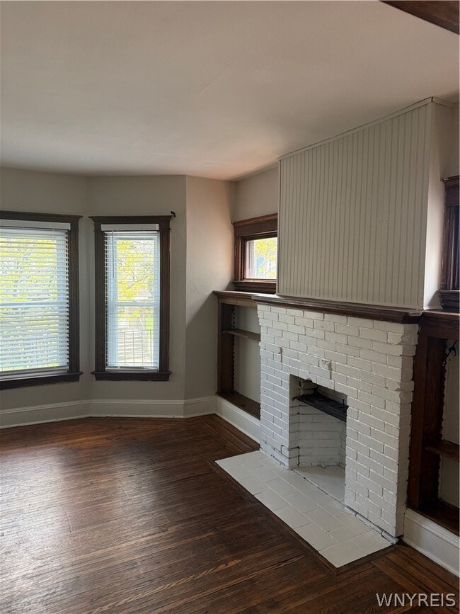 Building Photo - 238 Oxford Ave