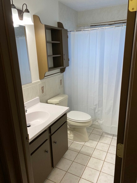 Building Photo - 836 N Wisconsin Ave