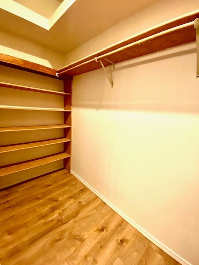 Building Photo - 4 Bedroom 2 bath Home in NW Boise