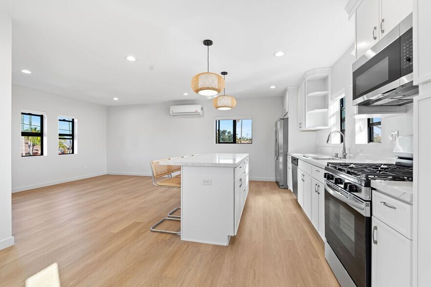 Building Photo - 4787 Panorama Dr