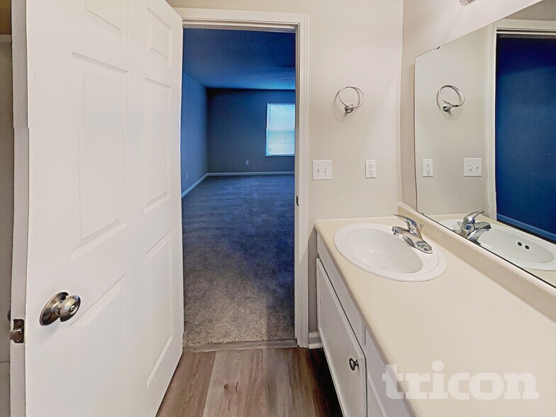 Building Photo - 241 Cape Jasmine Way