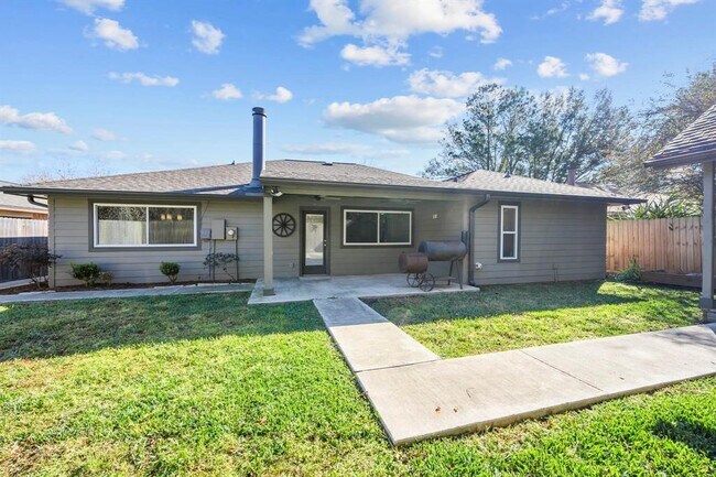 Building Photo - 835 Mayweather Ln