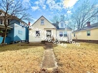 Building Photo - 3 Bedroom House