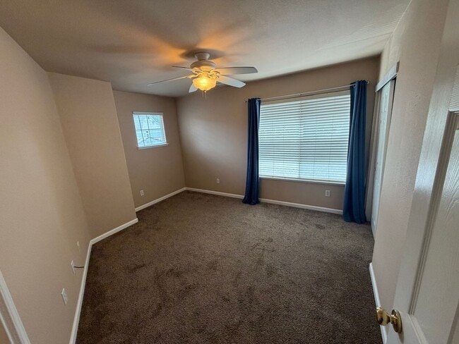 Building Photo - 4 Bedroom | 3.5 Bathroom | Single family home in Downtown Sacramento