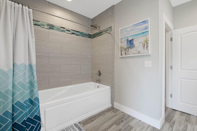 Building Photo - 486 Beatrice Point Rd