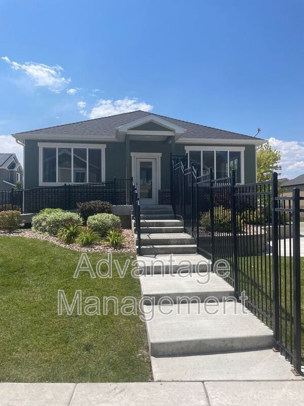 Building Photo - 1010 N 20 E