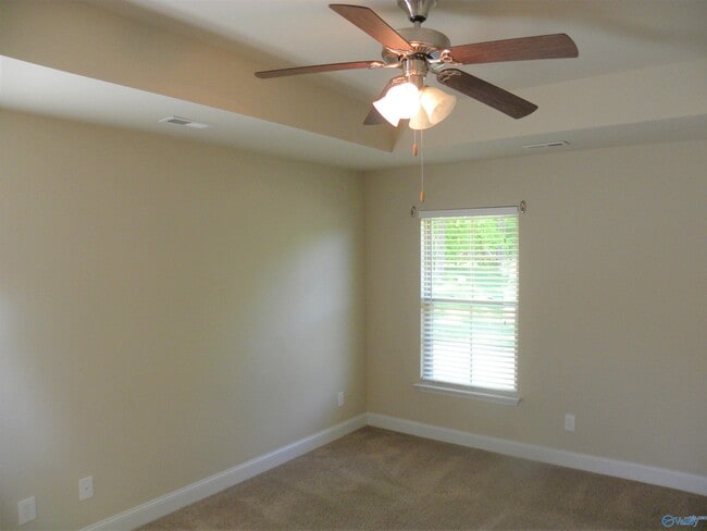 Building Photo - 202 Ashbrook Cir
