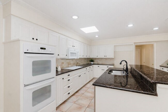 Building Photo - 3306 Haynes Ave