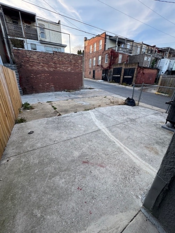 Building Photo - 1922 N Bentalou St