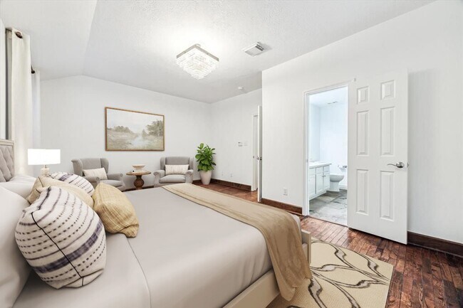 Building Photo - 227 Blushwood Pl