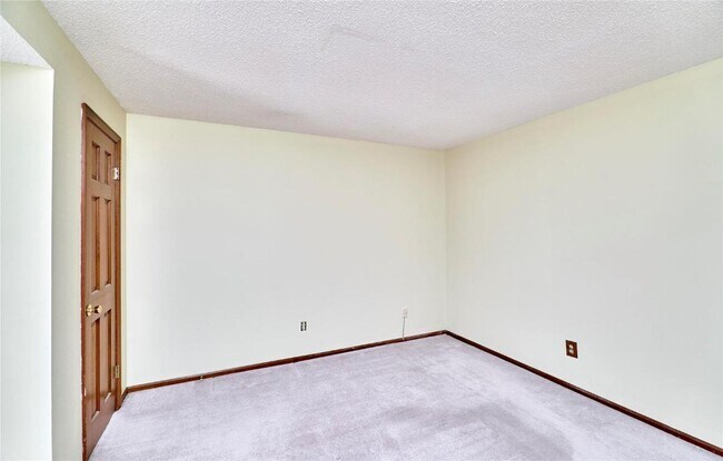 Building Photo - 2304 Yellowstone Park Ct