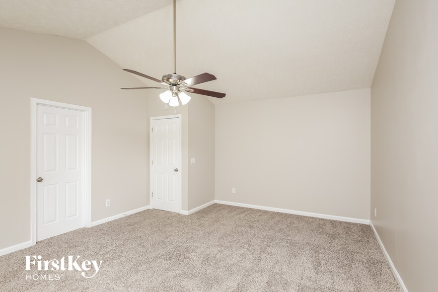 Building Photo - 1500 Summer Lake Terrace SW