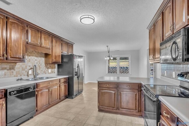 Building Photo - 212 Warfe Ct