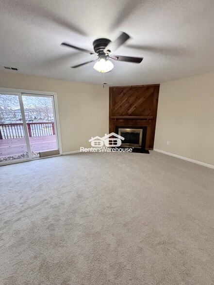 Building Photo - 5915 Rowanberry Dr