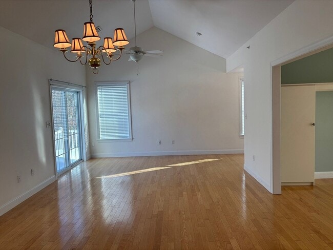 Building Photo - 501 Autumn Ridge Dr