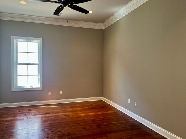 Building Photo - Beautiful Home in Rouzan of Southdowns neighborhood!