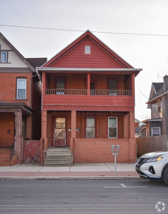 Building Photo - RR&amp;W60