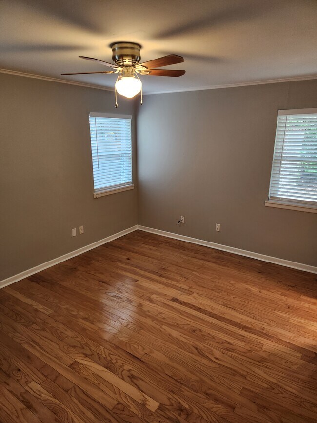 Building Photo - 3114 Tanglewood Dr