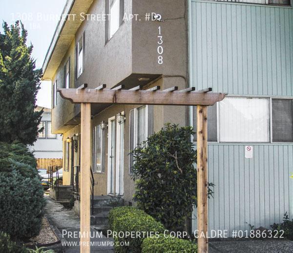 Building Photo - 1308 Burnett St