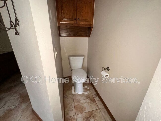 Building Photo - 13201 SW 2nd Terrace